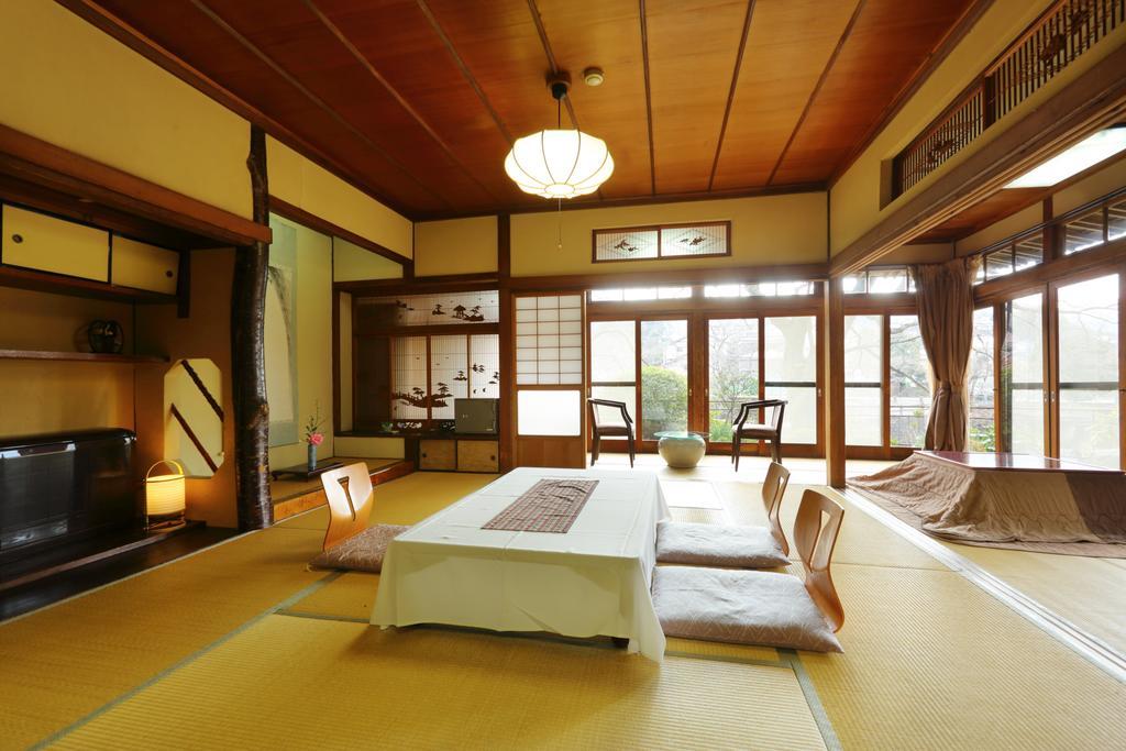 Отель Ureshino Onsen Shoen Экстерьер фото