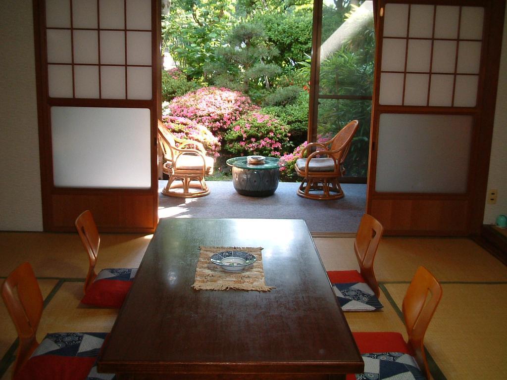 Отель Ureshino Onsen Shoen Экстерьер фото