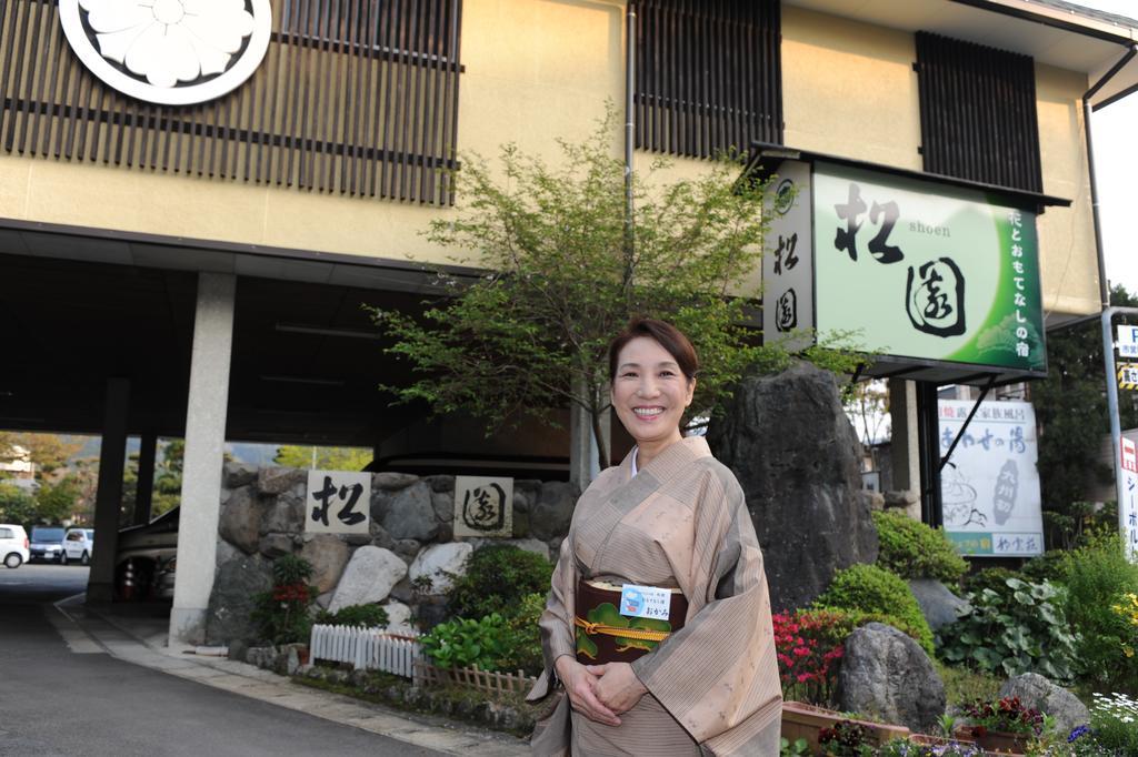 Отель Ureshino Onsen Shoen Экстерьер фото