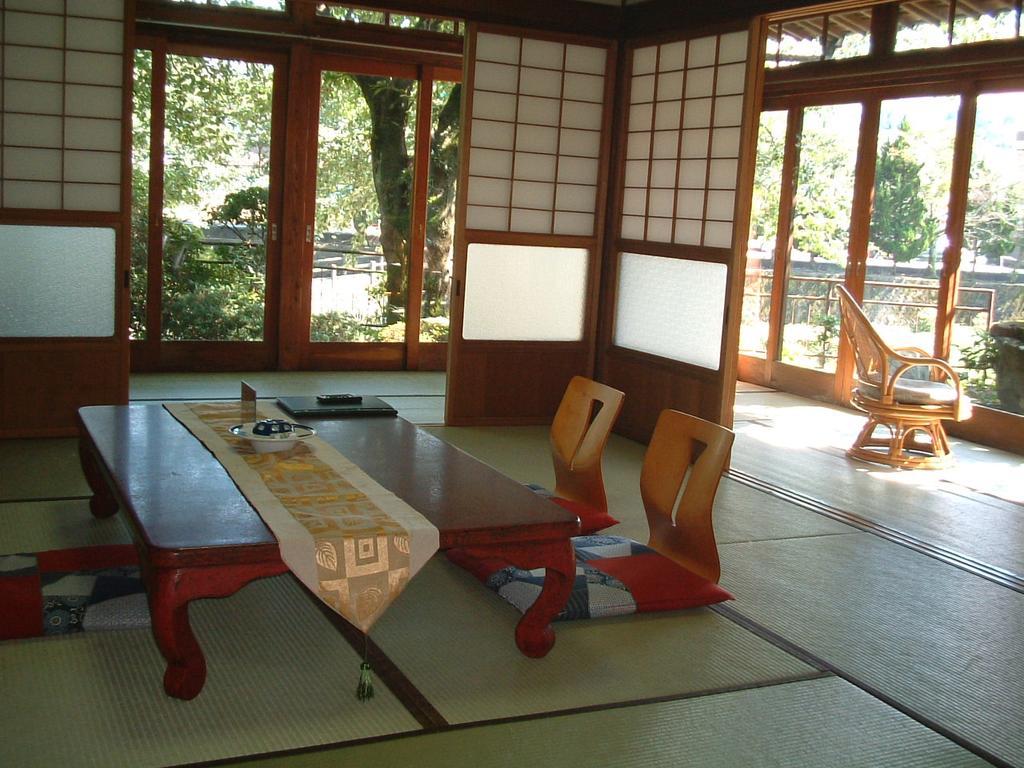 Отель Ureshino Onsen Shoen Экстерьер фото